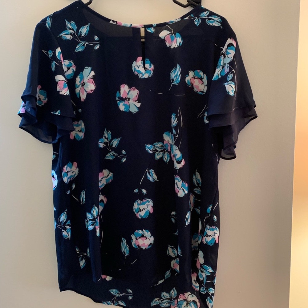Short sleeve shirt